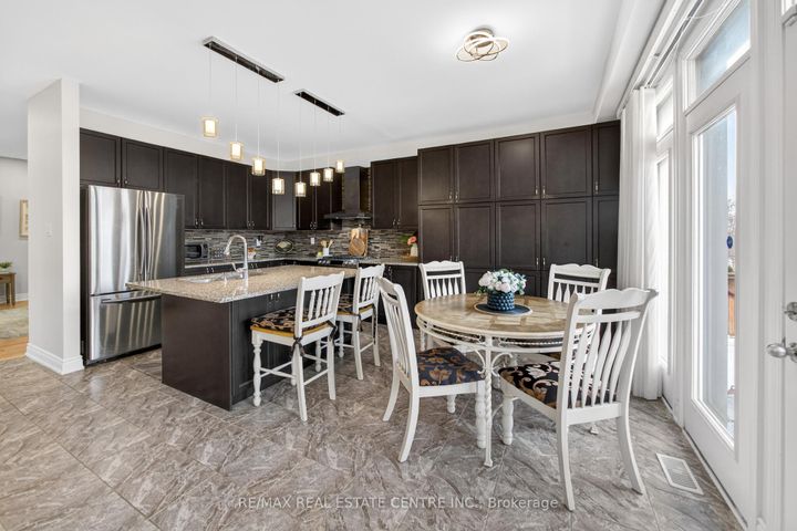 Photo 15 at 15 Provost Trail, Bram West, Brampton