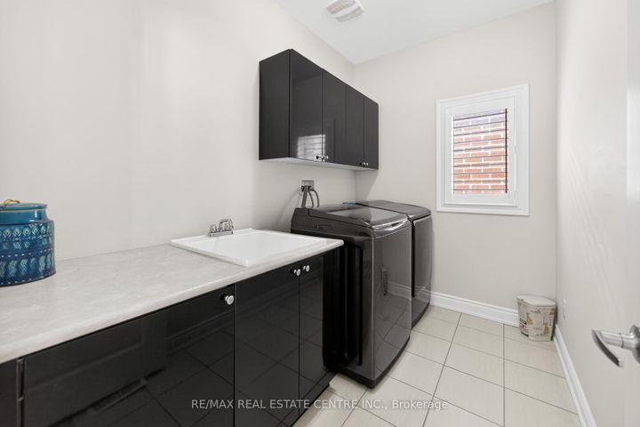 Photo 22 at 15 Provost Trail, Bram West, Brampton