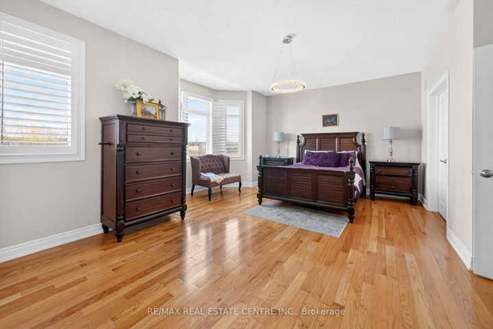 Photo 23 at 15 Provost Trail, Bram West, Brampton