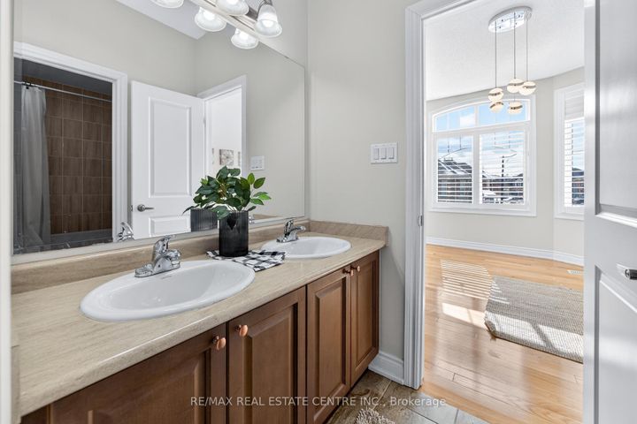 Photo 30 at 15 Provost Trail, Bram West, Brampton