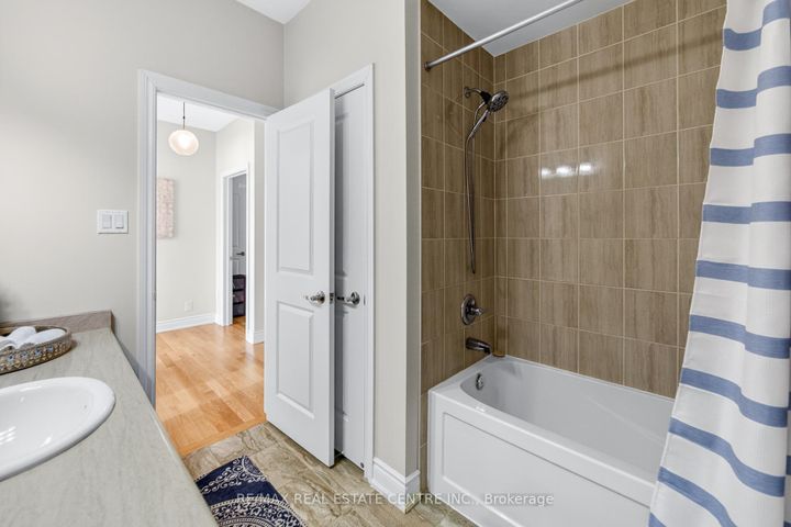 Photo 34 at 15 Provost Trail, Bram West, Brampton