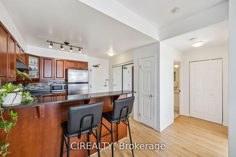 Photo 6 at 413 - 4200 Bathurst Street, Clanton Park, Toronto