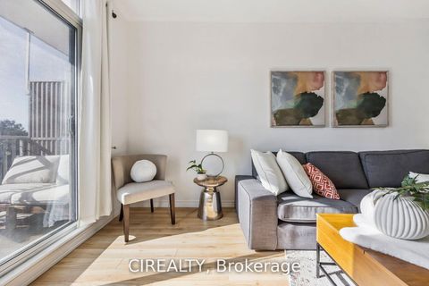 Photo 10 at 413 - 4200 Bathurst Street, Clanton Park, Toronto