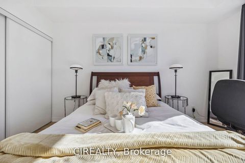 Photo 18 at 413 - 4200 Bathurst Street, Clanton Park, Toronto