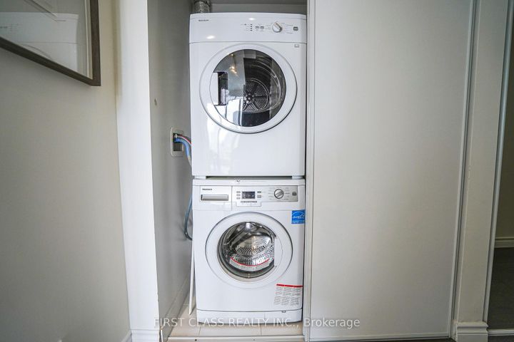 Photo 16 at 2010 - 68 Shuter Street, Yonge Corridor, Toronto