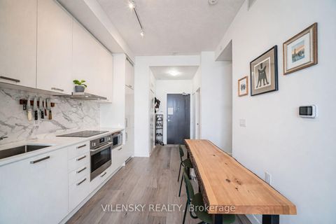 Photo 10 at 1206 - 10 Honeycrisp Crescent, Vaughan Corporate Centre, Vaughan