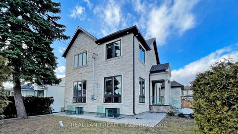 Photo 4 at 180 Goulding Avenue, Newtonbrook West, Toronto