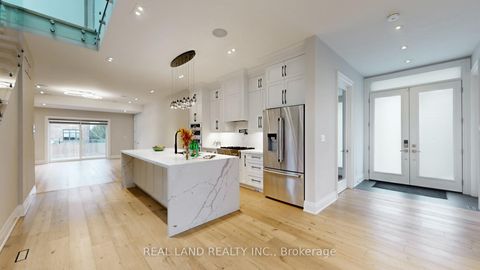 Photo 13 at 180 Goulding Avenue, Newtonbrook West, Toronto