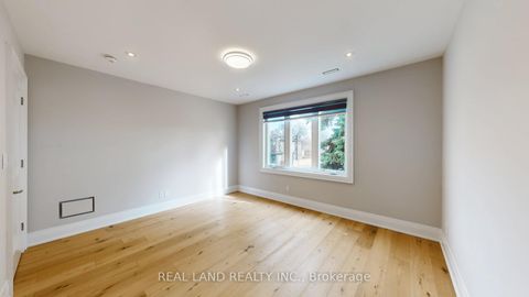 Photo 32 at 180 Goulding Avenue, Newtonbrook West, Toronto