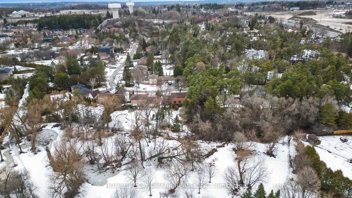 Photo 12 at 36 Cynthia Crescent, Oak Ridges, Richmond Hill