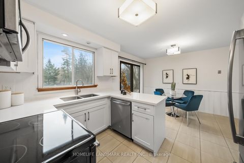 Photo 16 at 36 Cynthia Crescent, Oak Ridges, Richmond Hill