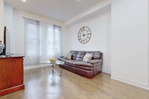 Photo 5 at 3 - 10 Porter Avenue W, West Woodbridge, Vaughan