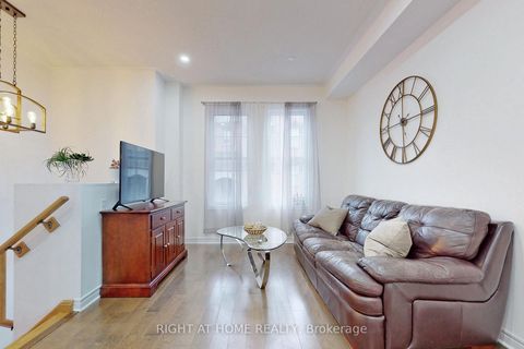 Photo 6 at 3 - 10 Porter Avenue W, West Woodbridge, Vaughan
