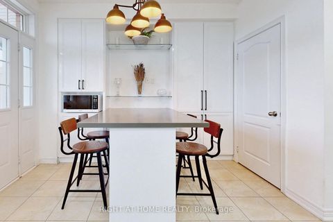 Photo 15 at 3 - 10 Porter Avenue W, West Woodbridge, Vaughan