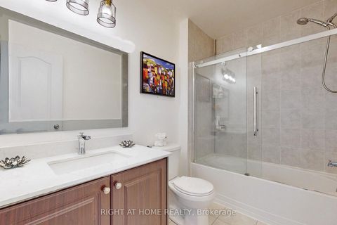 Photo 25 at 3 - 10 Porter Avenue W, West Woodbridge, Vaughan
