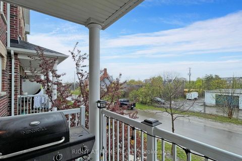 Photo 38 at 3 - 10 Porter Avenue W, West Woodbridge, Vaughan