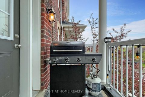 Photo 39 at 3 - 10 Porter Avenue W, West Woodbridge, Vaughan