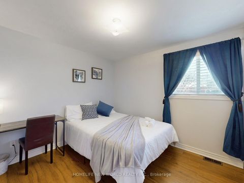 Photo 22 at 257 Cherokee Boulevard, Pleasant View, Toronto