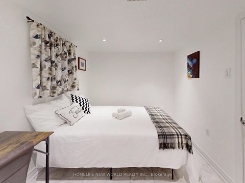 Photo 39 at 257 Cherokee Boulevard, Pleasant View, Toronto