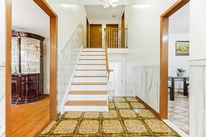 Photo 21 at 4 Manorcrest Street, Central Park, Brampton