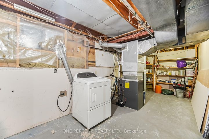 Photo 43 at 4 Manorcrest Street, Central Park, Brampton