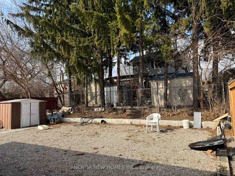 Photo 33 at 28 Eringate Drive, West Deane, Toronto