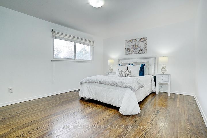 Photo 27 at 11 Tullamore Road, Brampton East, Brampton