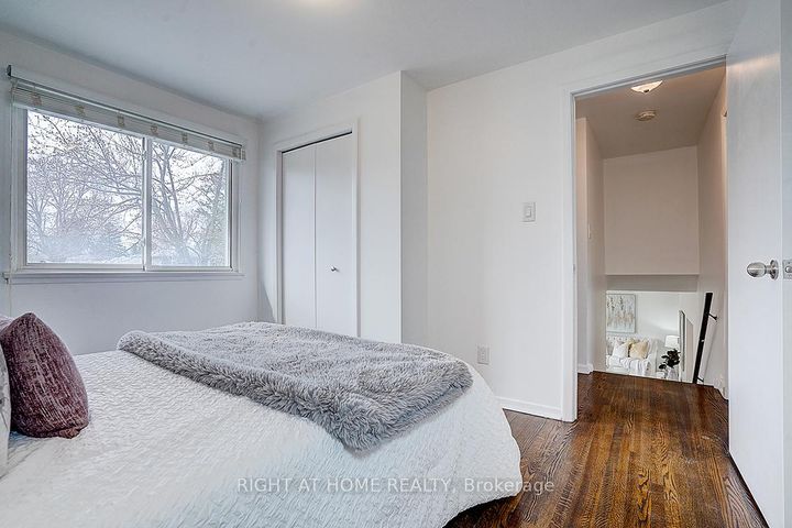 Photo 32 at 11 Tullamore Road, Brampton East, Brampton