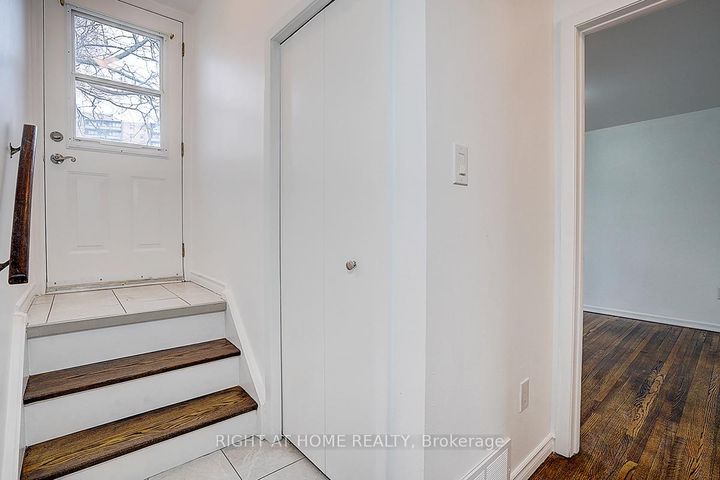 Photo 35 at 11 Tullamore Road, Brampton East, Brampton