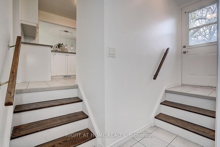 Photo 36 at 11 Tullamore Road, Brampton East, Brampton