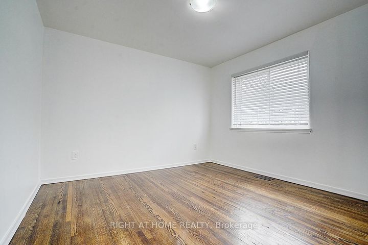 Photo 39 at 11 Tullamore Road, Brampton East, Brampton