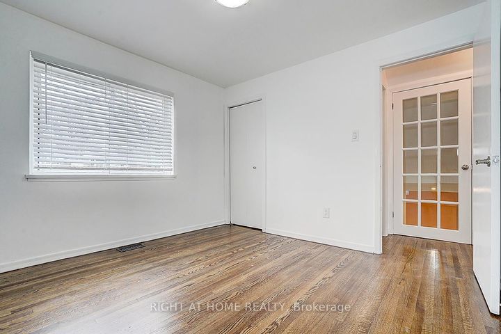 Photo 40 at 11 Tullamore Road, Brampton East, Brampton