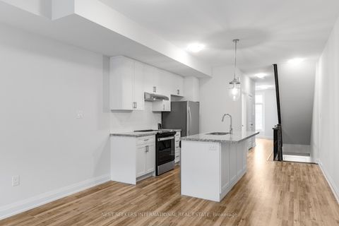 Photo 7 at 85 - 1760A Lawrence Avenue W, Rustic, Toronto