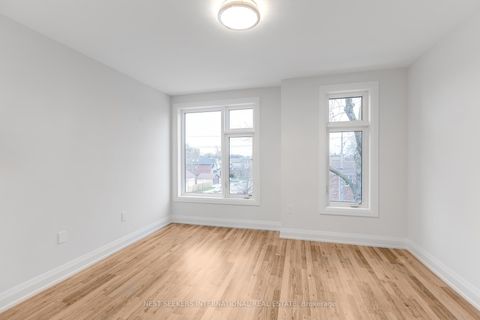 Photo 21 at 85 - 1760A Lawrence Avenue W, Rustic, Toronto