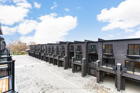 Photo 27 at 85 - 1760A Lawrence Avenue W, Rustic, Toronto