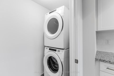 Photo 34 at 85 - 1760A Lawrence Avenue W, Rustic, Toronto