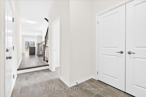 Photo 3 at 28 Bluebird Lane, Painswick South, Barrie