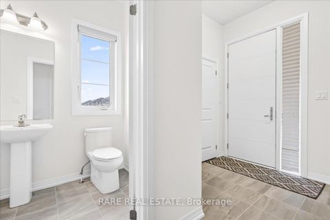 Photo 4 at 28 Bluebird Lane, Painswick South, Barrie