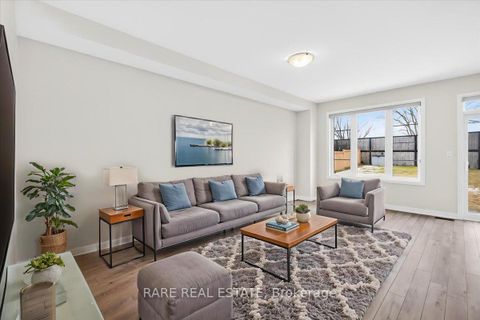 Photo 6 at 28 Bluebird Lane, Painswick South, Barrie