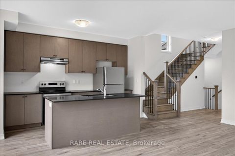 Photo 8 at 28 Bluebird Lane, Painswick South, Barrie