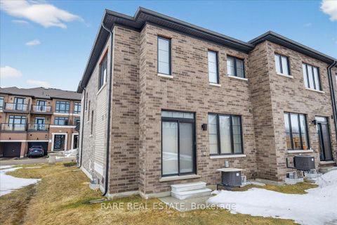 Photo 27 at 28 Bluebird Lane, Painswick South, Barrie