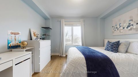 Photo 25 at 24 Glendennan Avenue, Cornell, Markham