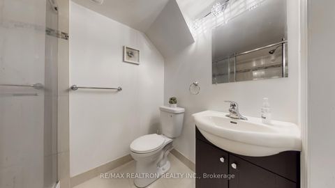 Photo 41 at 24 Glendennan Avenue, Cornell, Markham