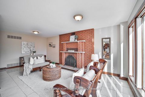 Photo 18 at 21 Disan Court, Beaumonde Heights, Toronto