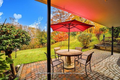 Photo 36 at 21 Disan Court, Beaumonde Heights, Toronto