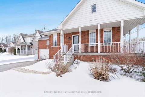 Photo 3 at 2 Thrushwood Drive, 400 West, Barrie
