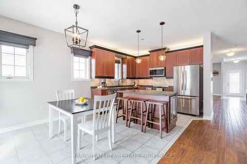 Photo 5 at 2 Thrushwood Drive, 400 West, Barrie