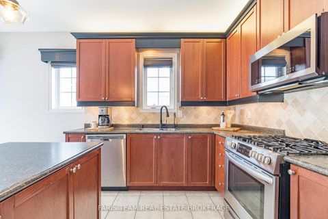 Photo 10 at 2 Thrushwood Drive, 400 West, Barrie