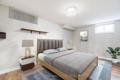 Photo 34 at 2 Thrushwood Drive, 400 West, Barrie