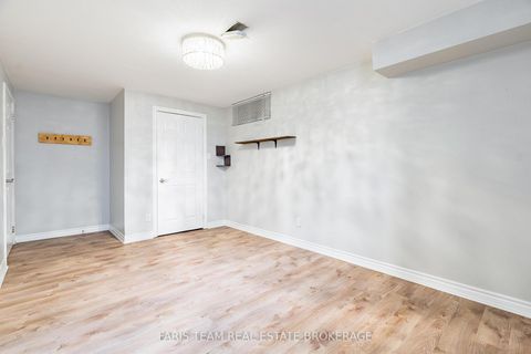 Photo 36 at 2 Thrushwood Drive, 400 West, Barrie